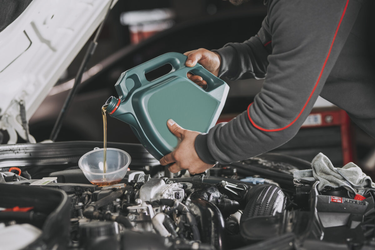 Can You Mix Engine Oils?